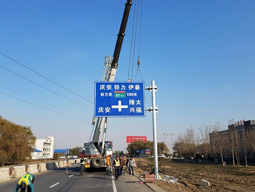 大同大同道路护栏网网片该如何进行正确的选购呢？